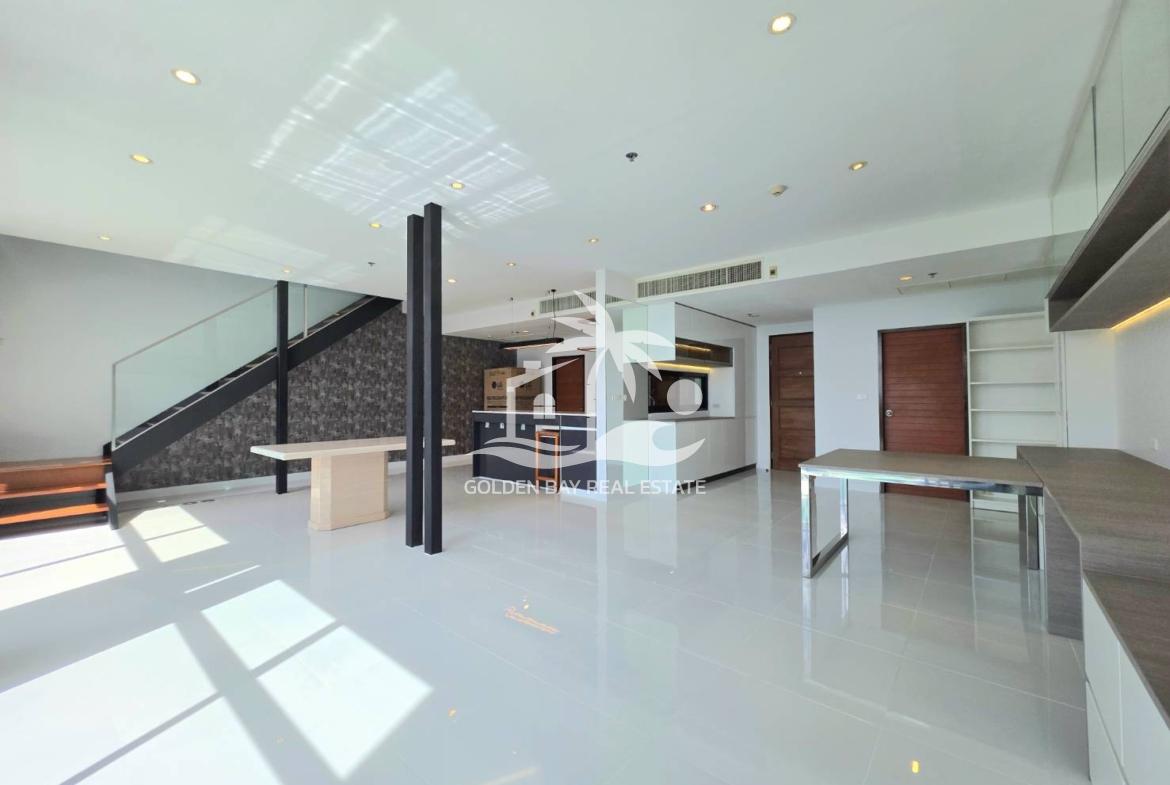 The Axis Condominium – Pratumnak Hill