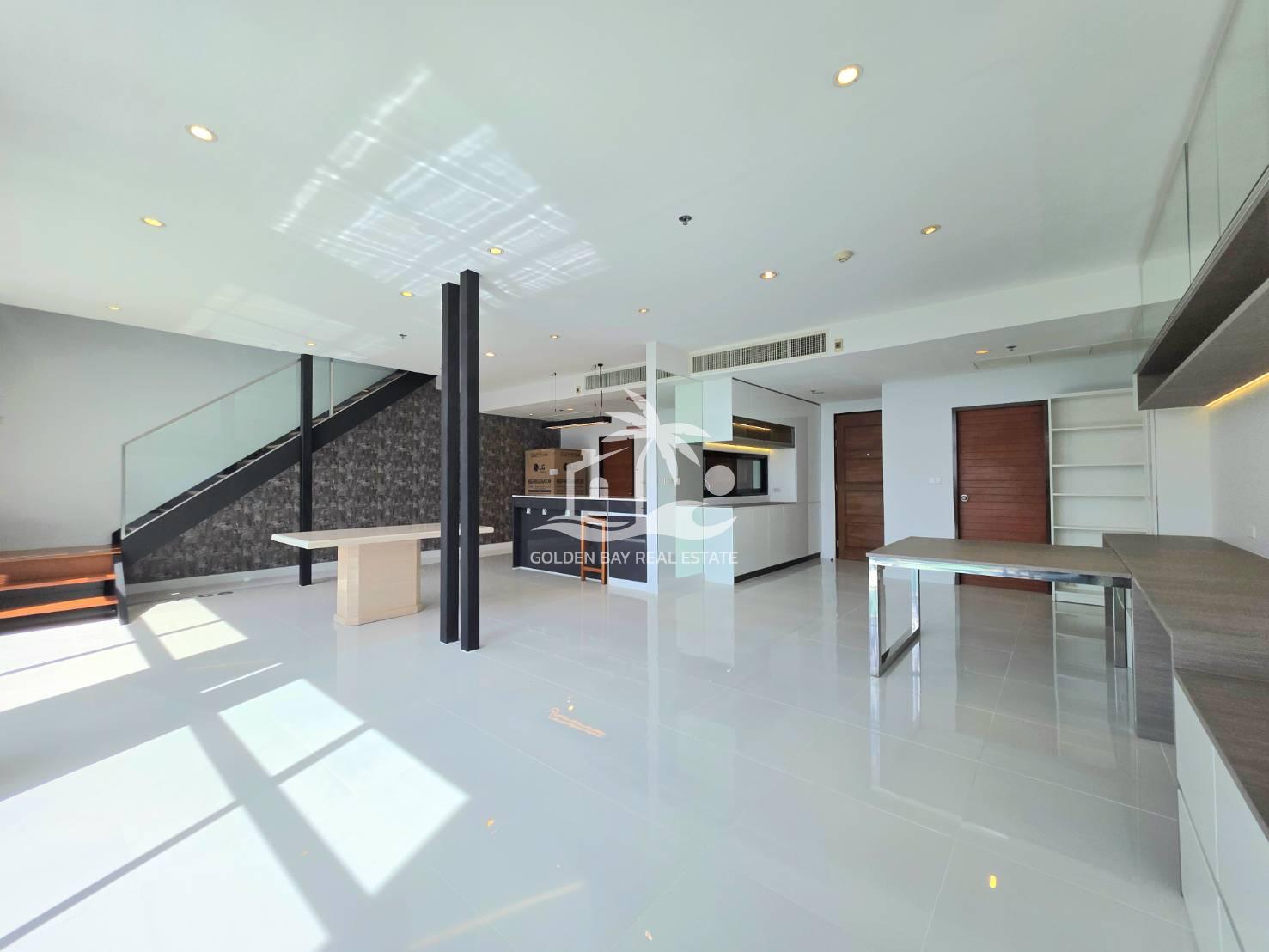 1753151_0 The Axis Condominium – Pratumnak Hill