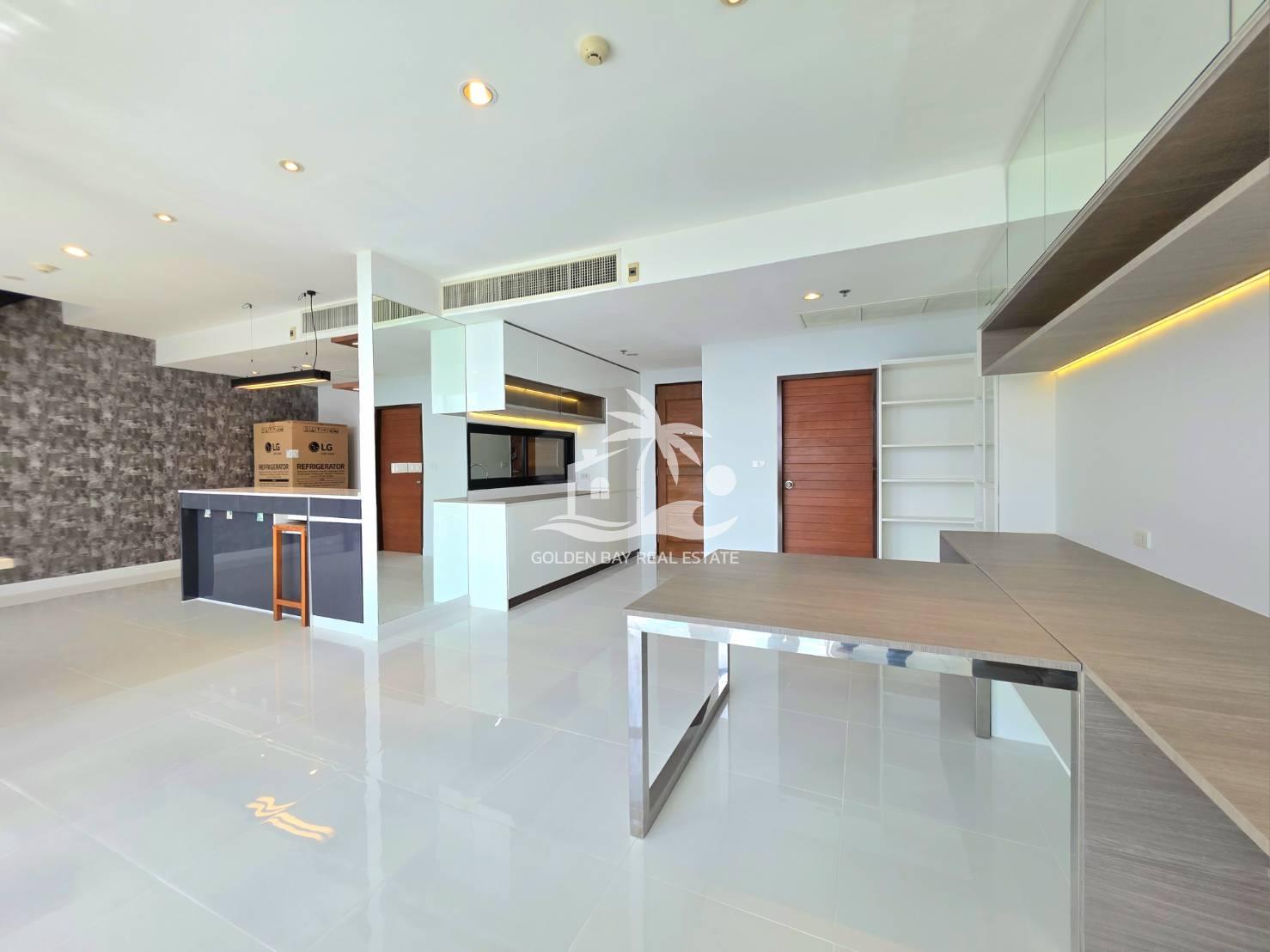 1753152_0 The Axis Condominium – Pratumnak Hill