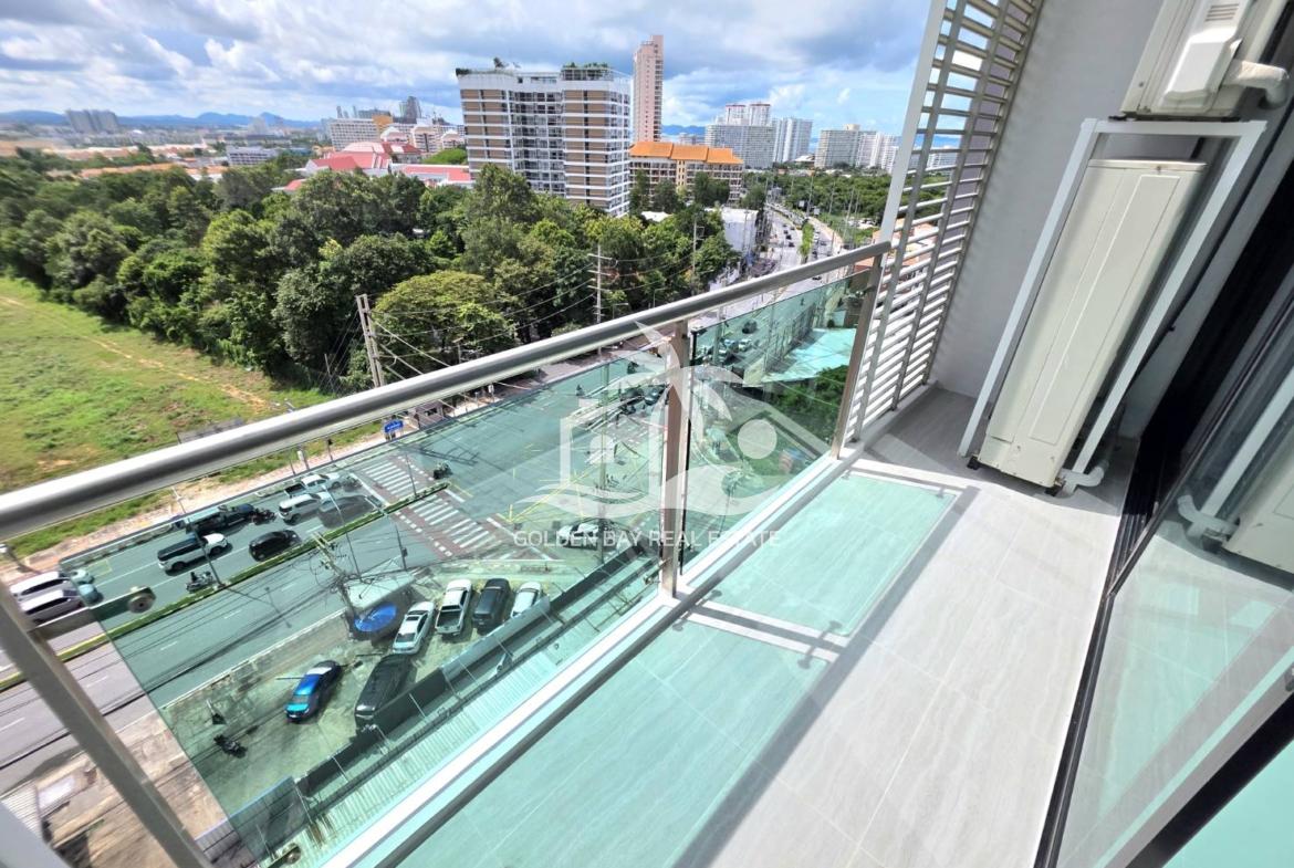 The Axis Condominium – Pratumnak Hill