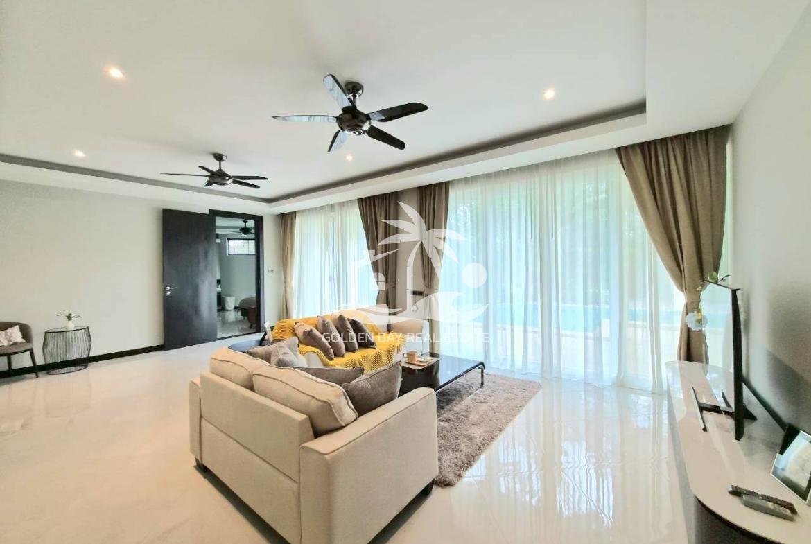 Whispering Palms – East Pattaya