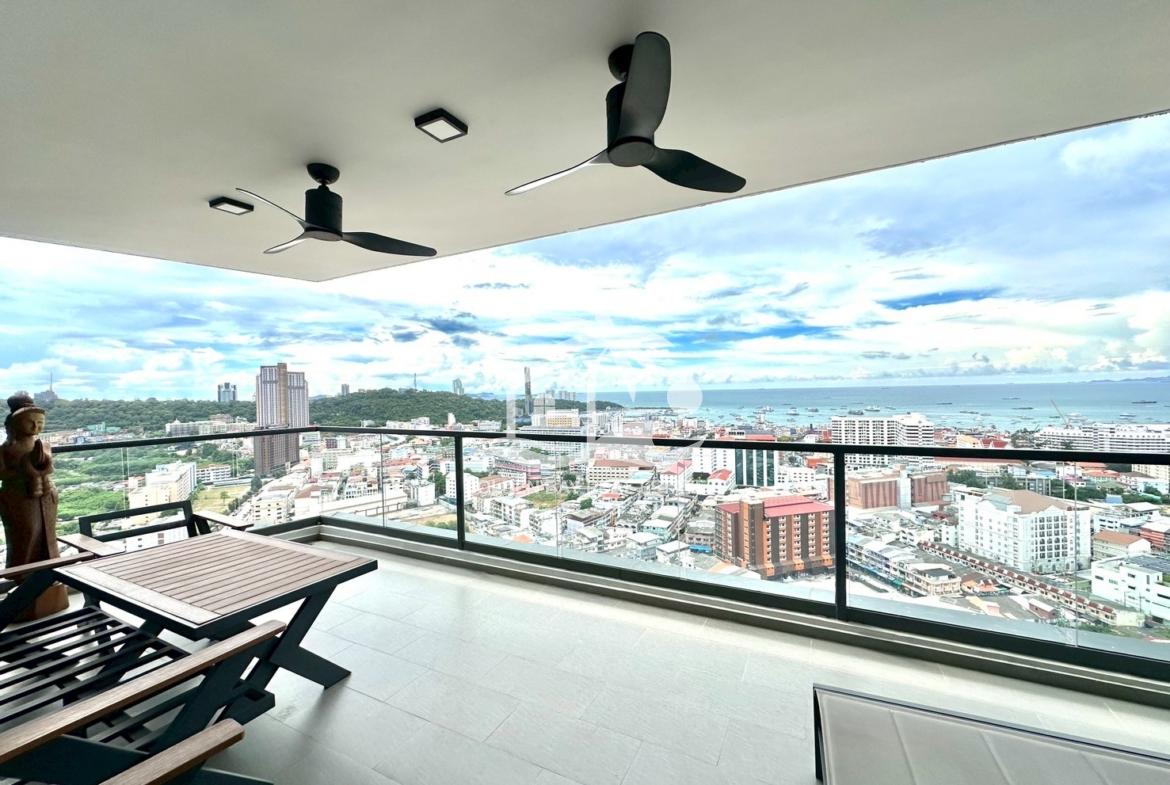 Arcadia Millennium Tower – Pattaya city