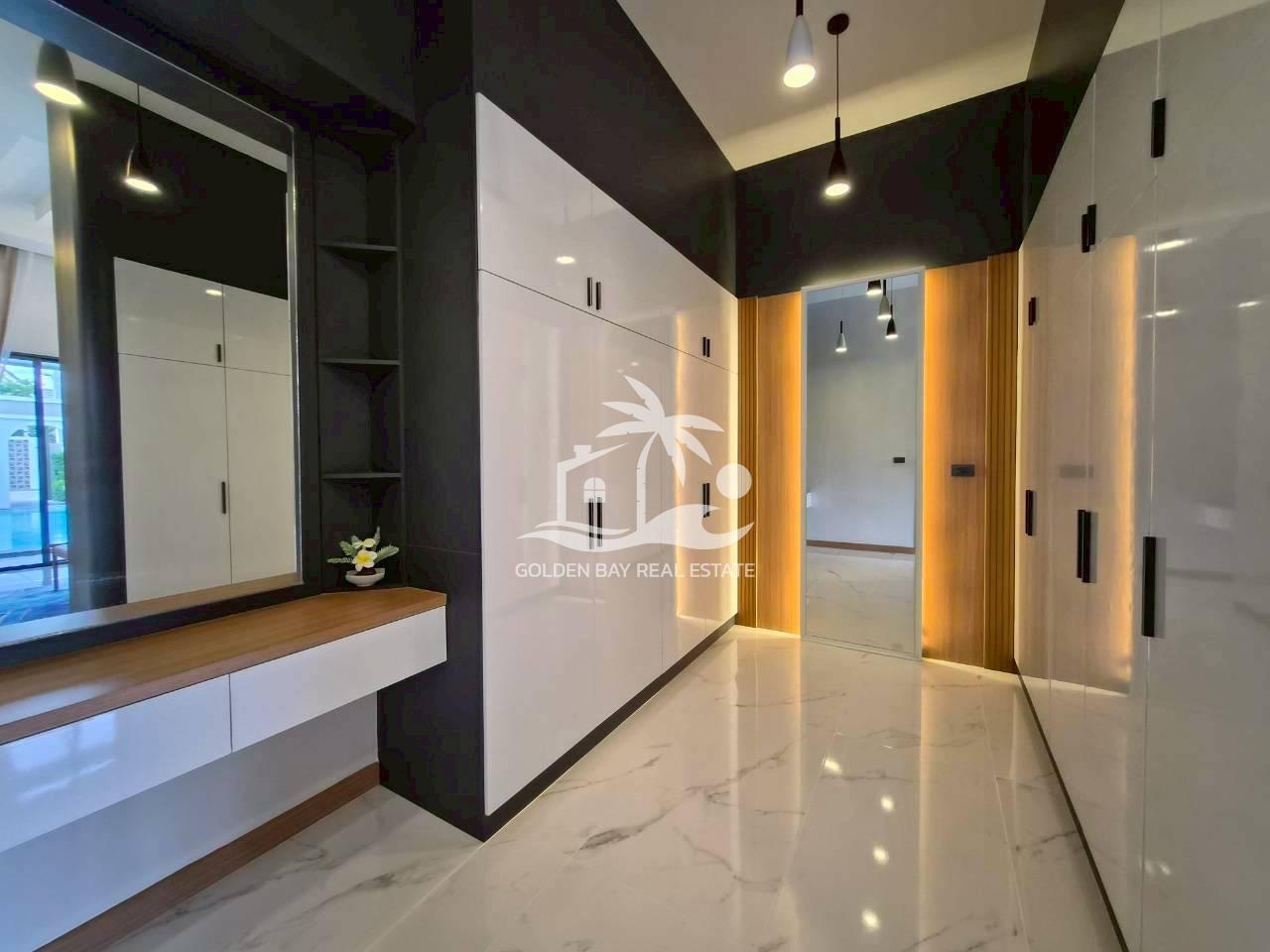 LINE_ALBUM_6673 for rent 85k sale 10.5MB_250920_22 Private Pool Villas – East Pattaya