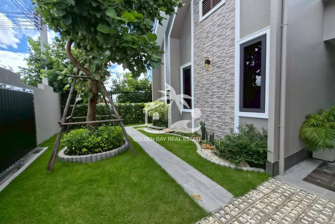Private Pool Villas – East Pattaya
