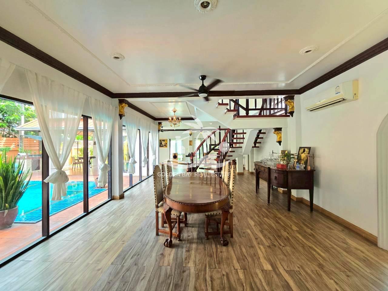 1 (12) C’est Palai – Jomtien