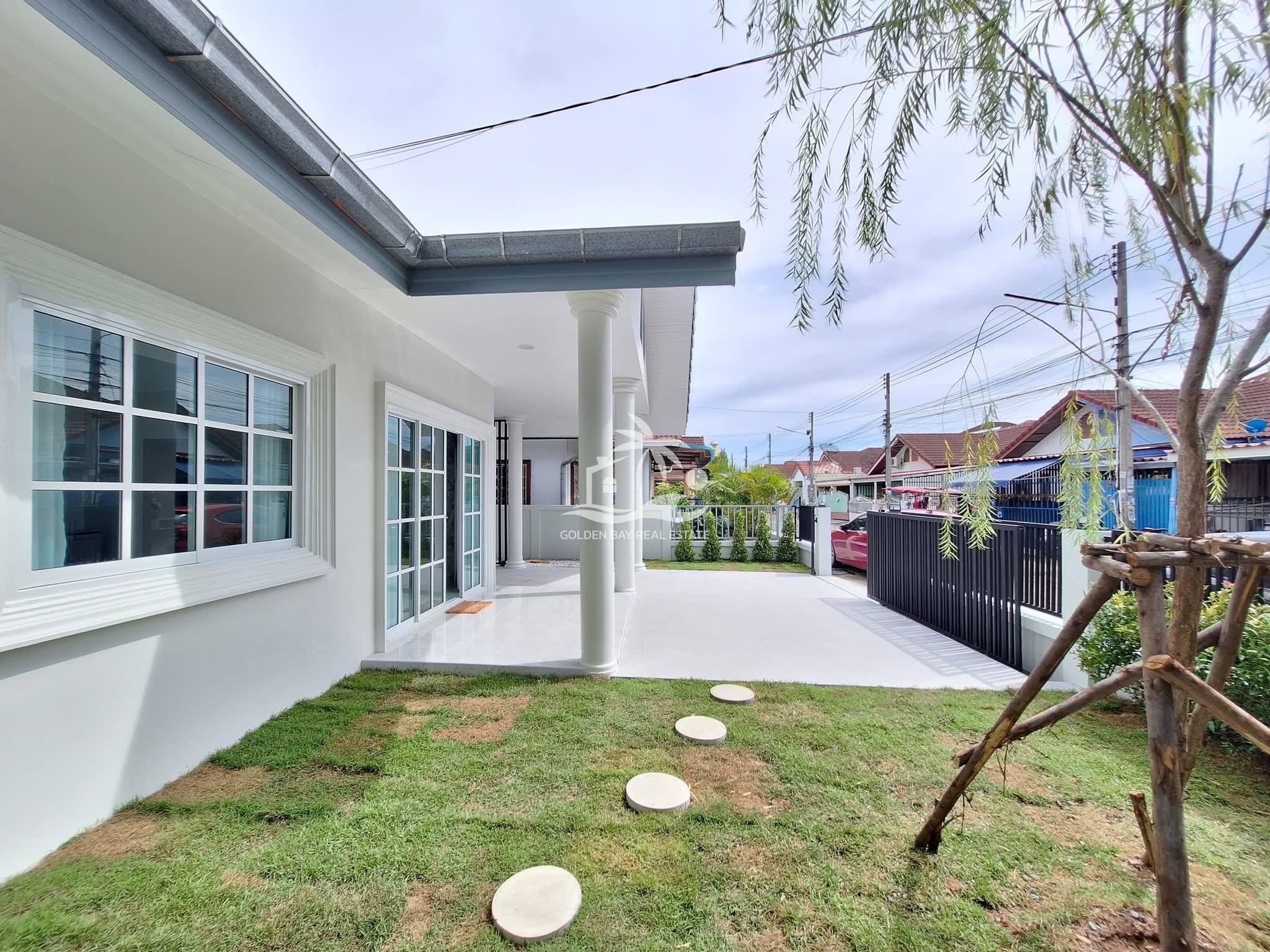 1 (12) Eakmongkol Village 3 – East Pattaya