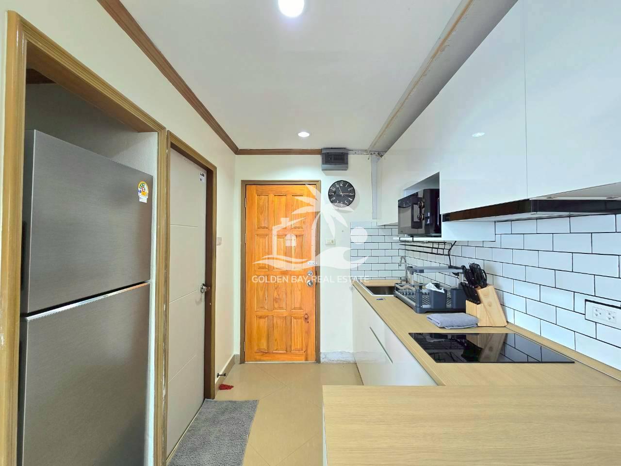 1 (17) Jomtien Thip – Jomtien