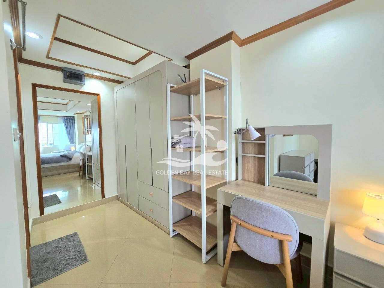 1 (3) Jomtien Thip – Jomtien