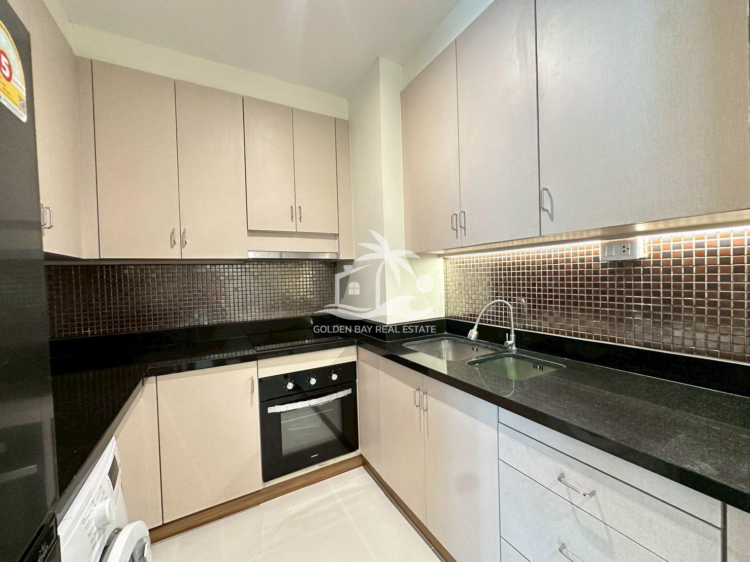 Diamond Suites – Pratumnak Hill