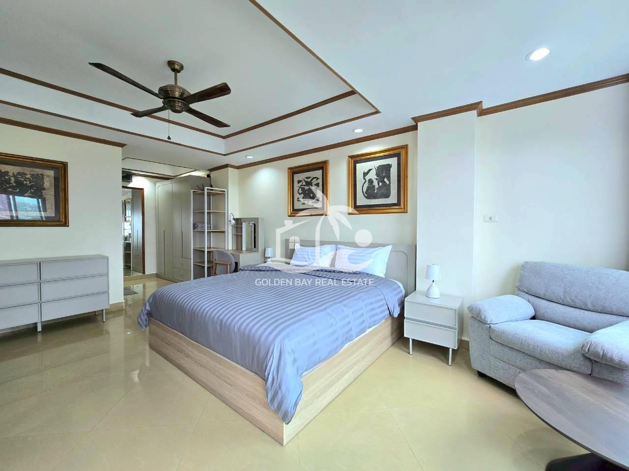 1 (9) Jomtien Thip – Jomtien