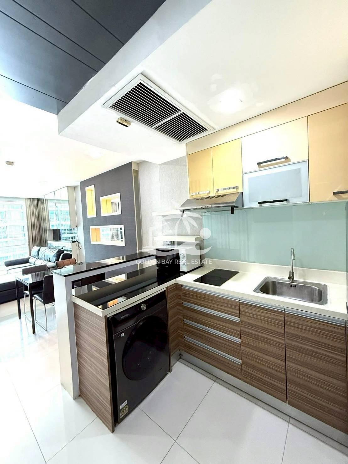 11 Apus – Pattaya City