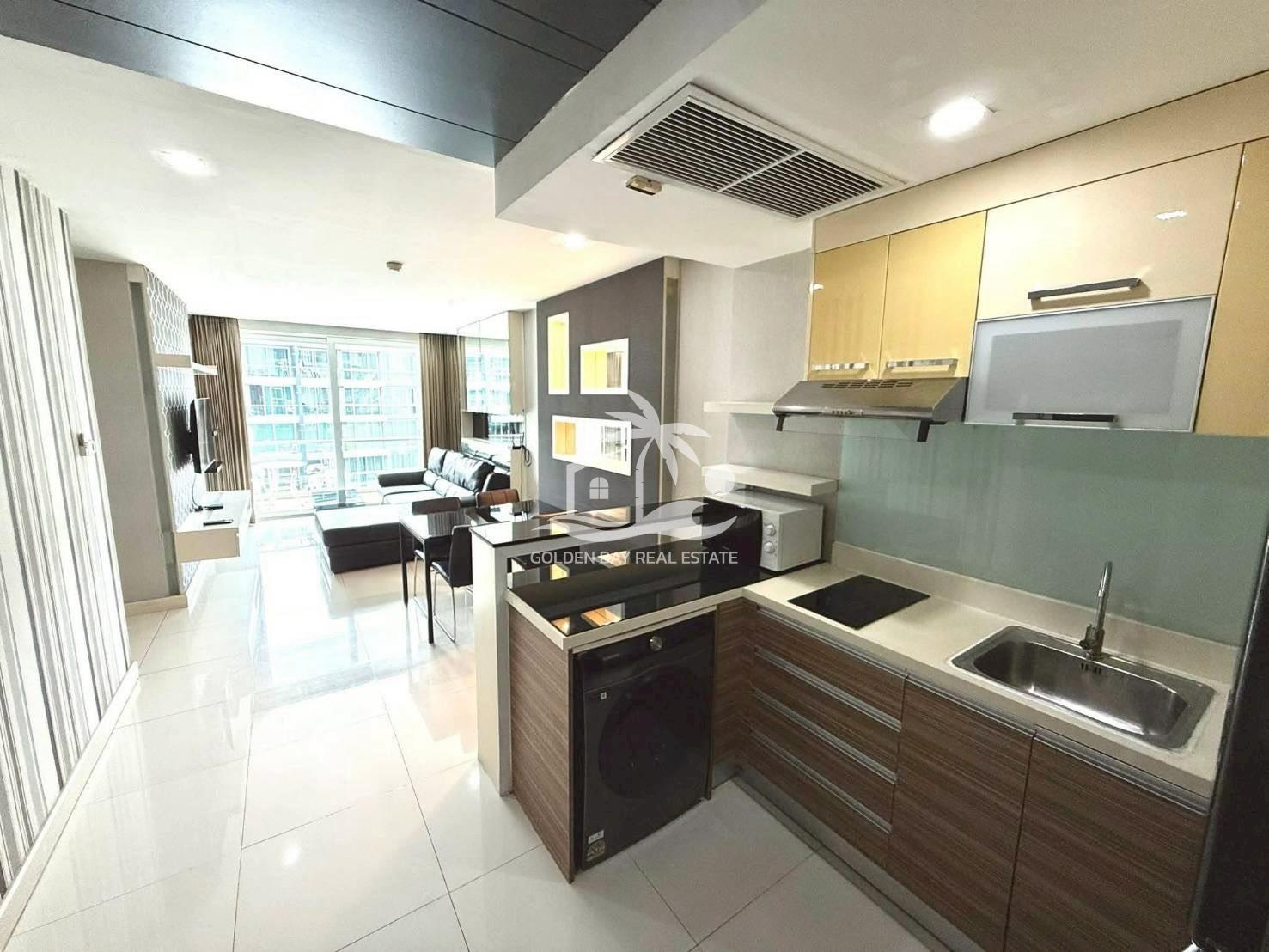 12 Apus – Pattaya City