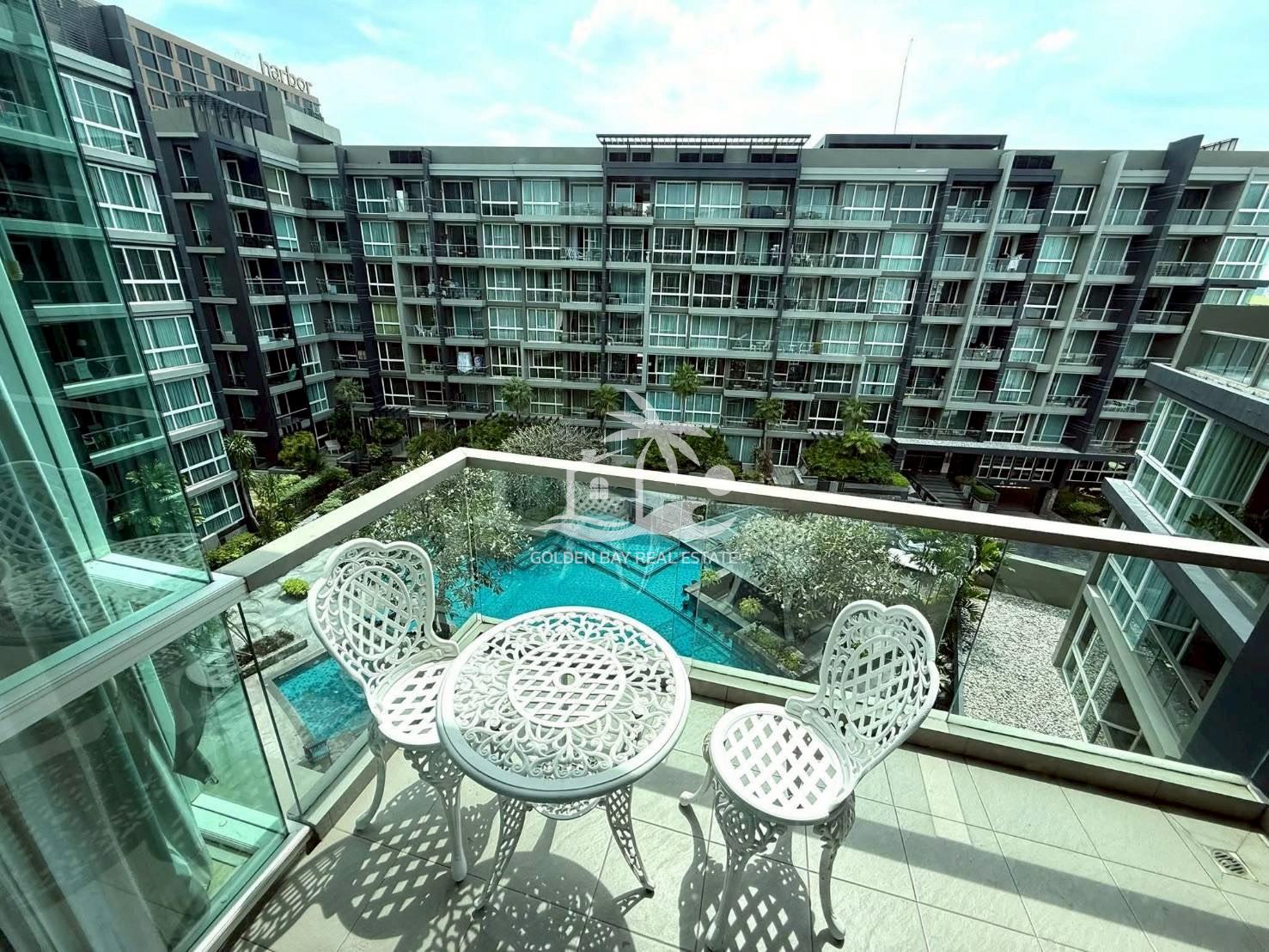 16 Apus – Pattaya City