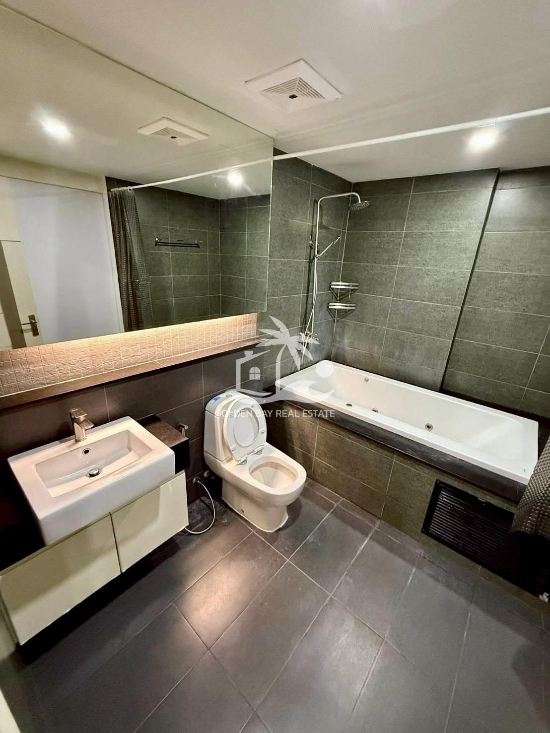 17 Apus – Pattaya City