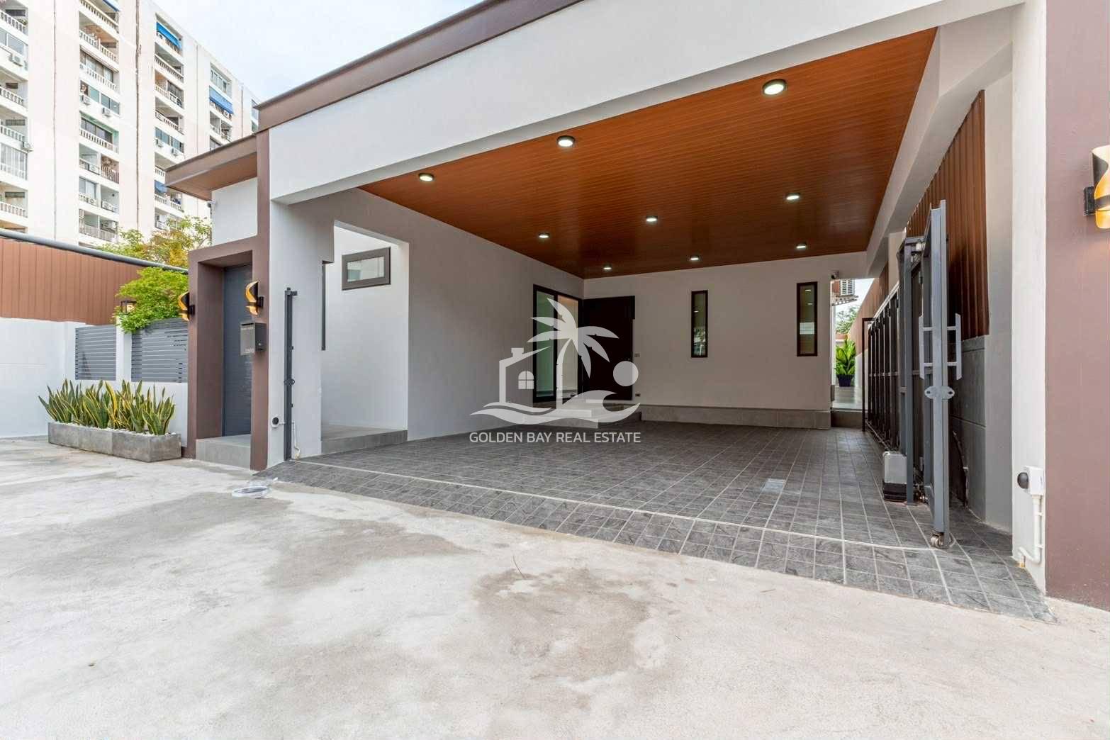 Private Pool Villa – Pattaya City