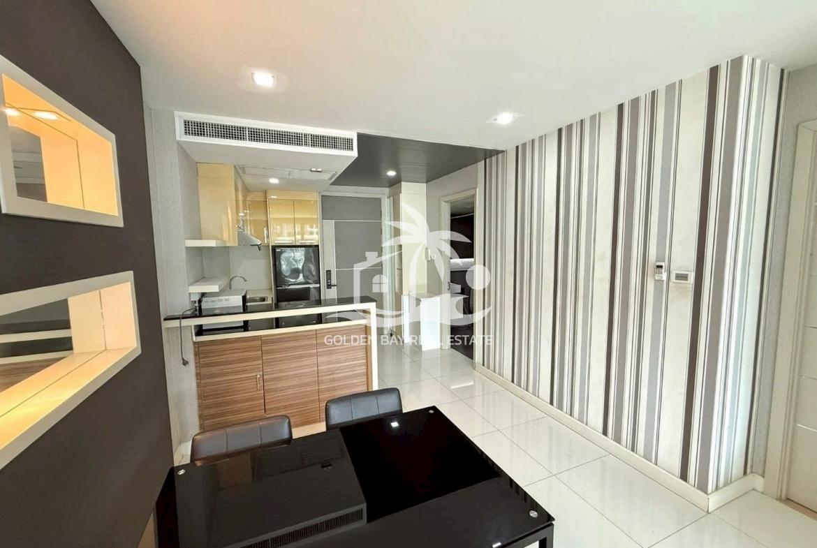 Apus – Pattaya City