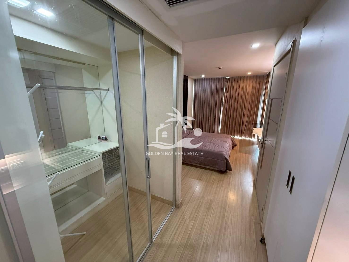 3 Apus – Pattaya City