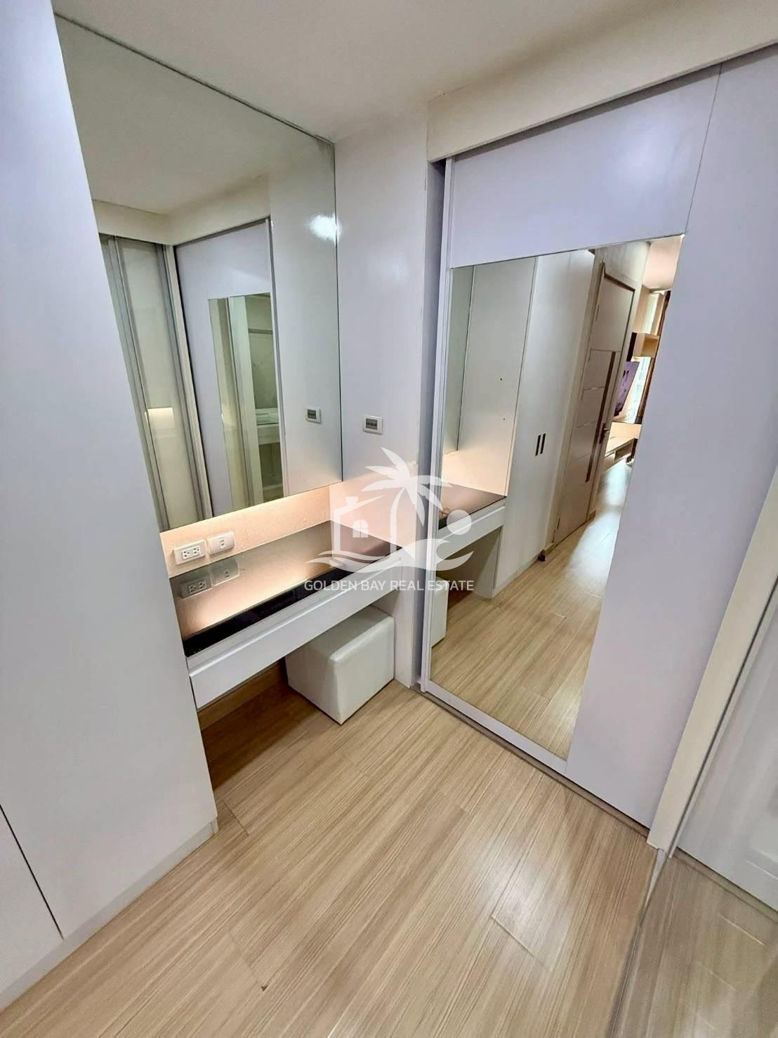 5 Apus – Pattaya City