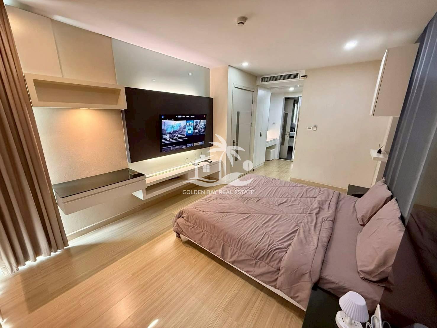 9 Apus – Pattaya City
