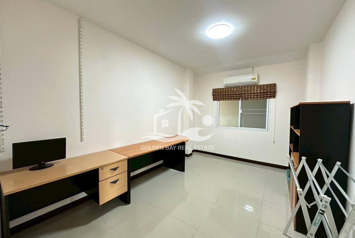 Lapatlada – East Pattaya