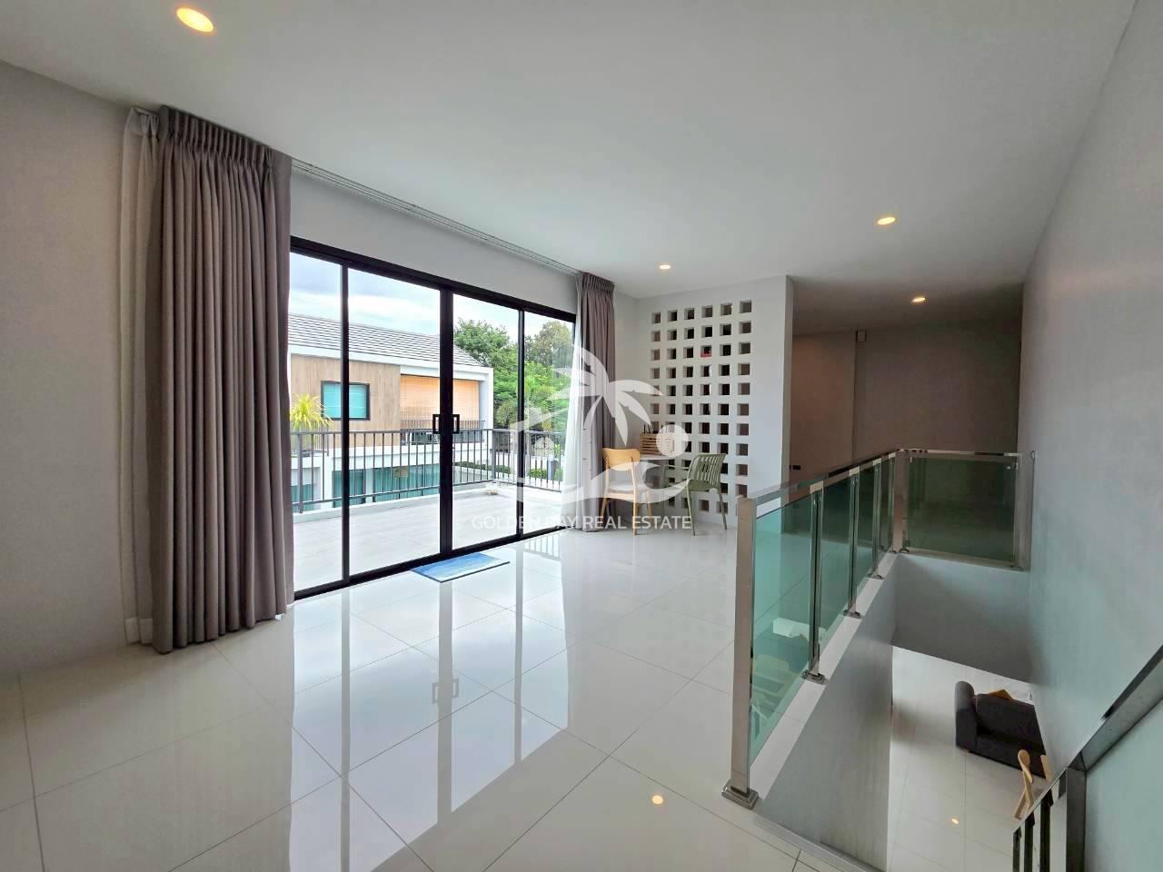 Hivery Pool Villa 1 – East Pattaya