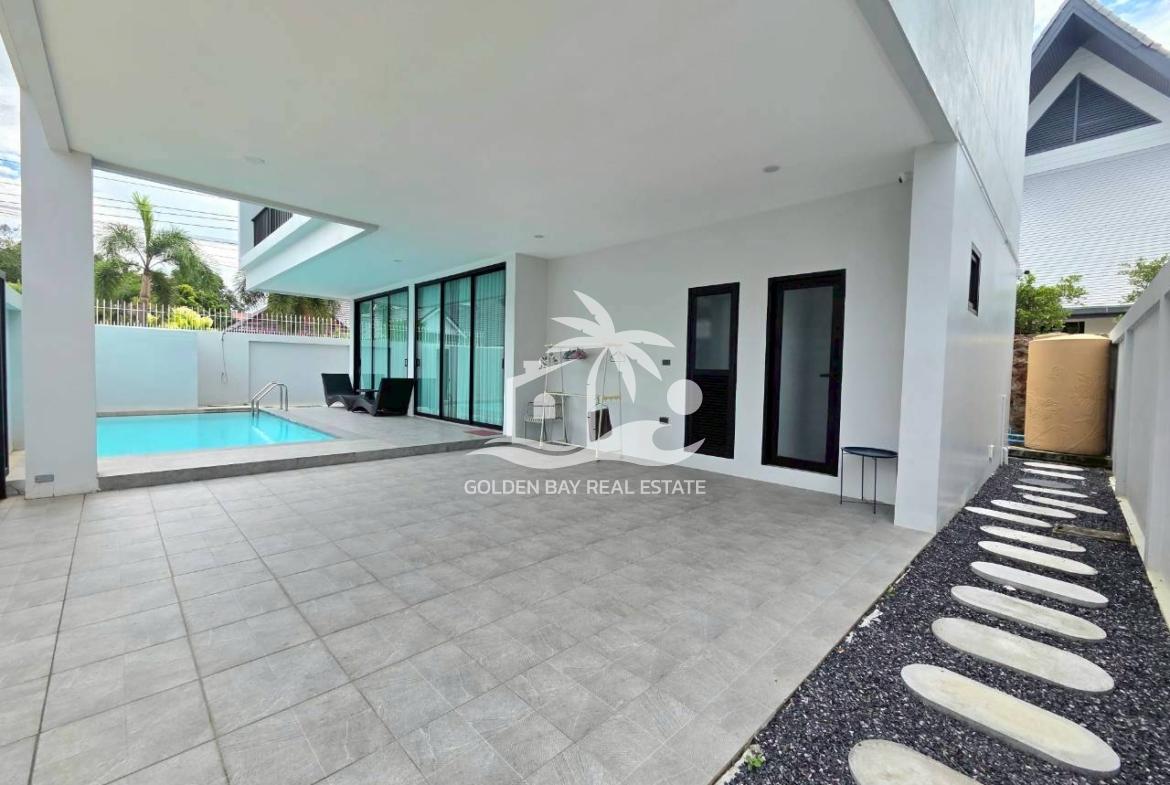Hivery Pool Villa 1 – East Pattaya