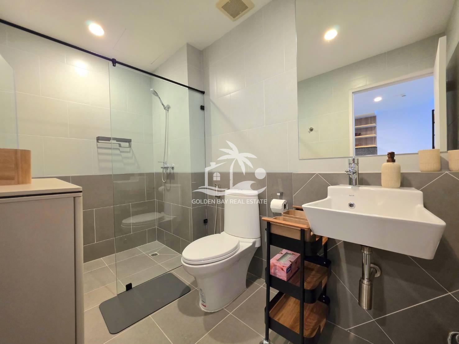 Diamond Suites – Pratumnak Hill