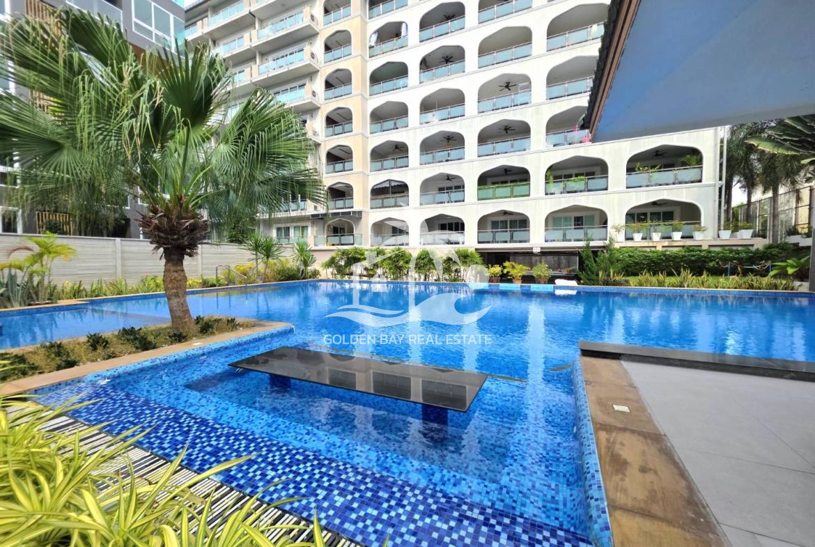 Tudor Court – Pratumnak Hill