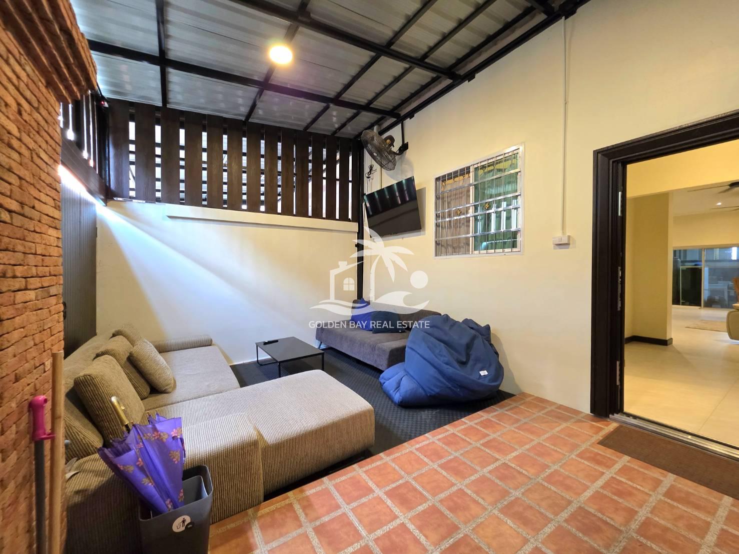 Town House Soi Kasetsin 1 – Pratumnak Hill