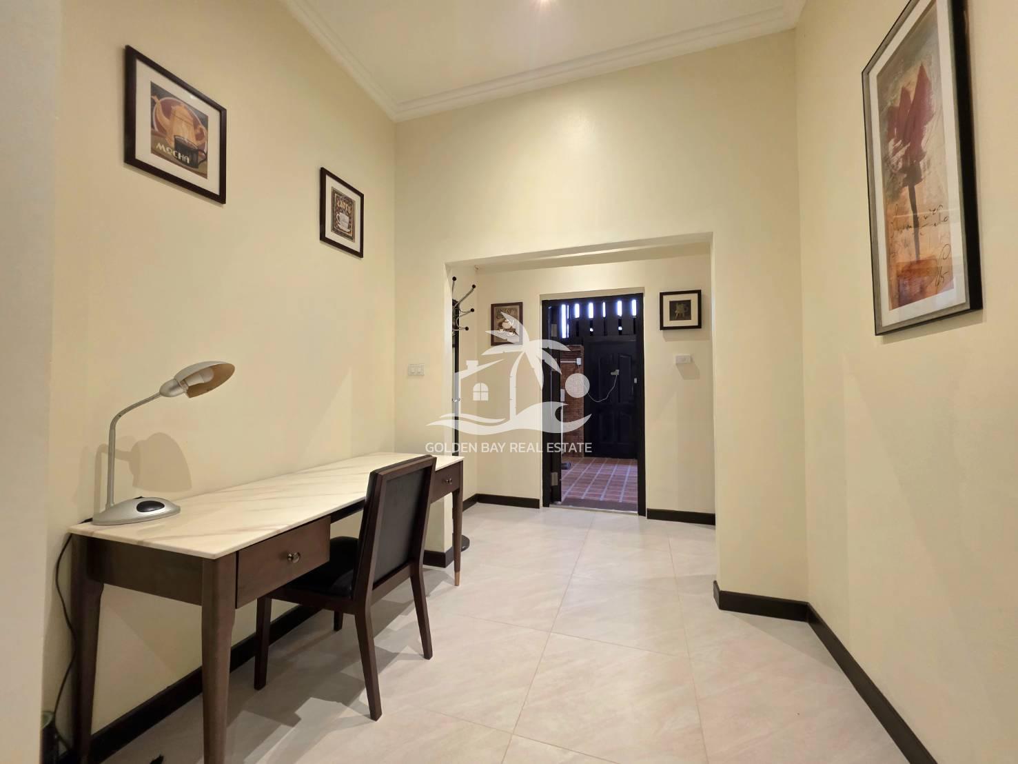 Town House Soi Kasetsin 1 – Pratumnak Hill