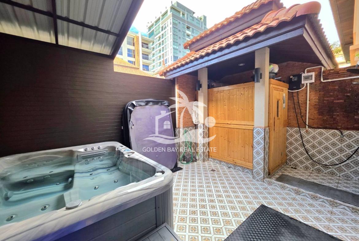 Town House Soi Kasetsin 1 – Pratumnak Hill