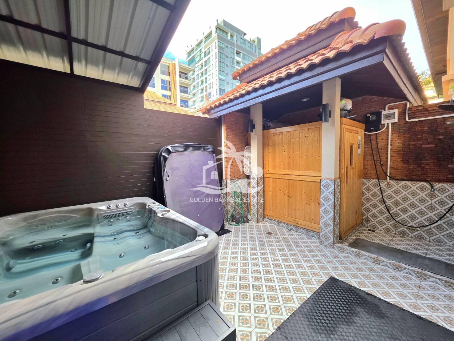 Town House Soi Kasetsin 1 – Pratumnak Hill