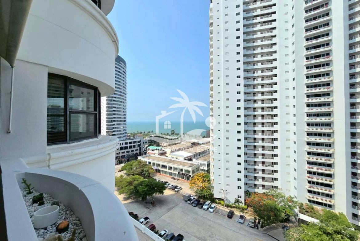 Jomtien Complex – Jomtien