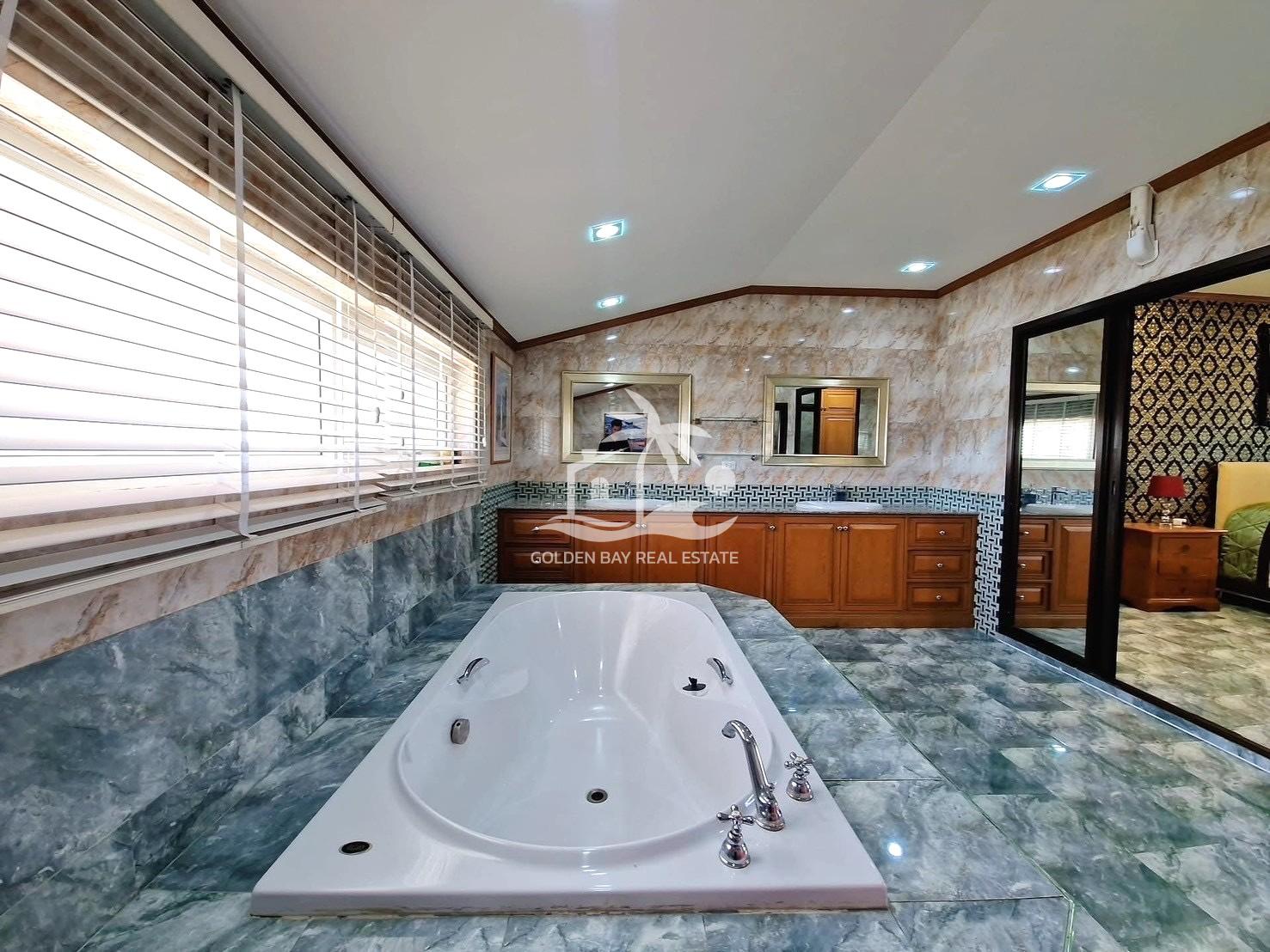The Boltons – East Pattaya