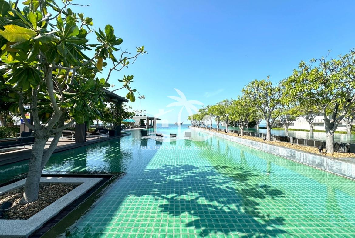 Reflection – Jomtien