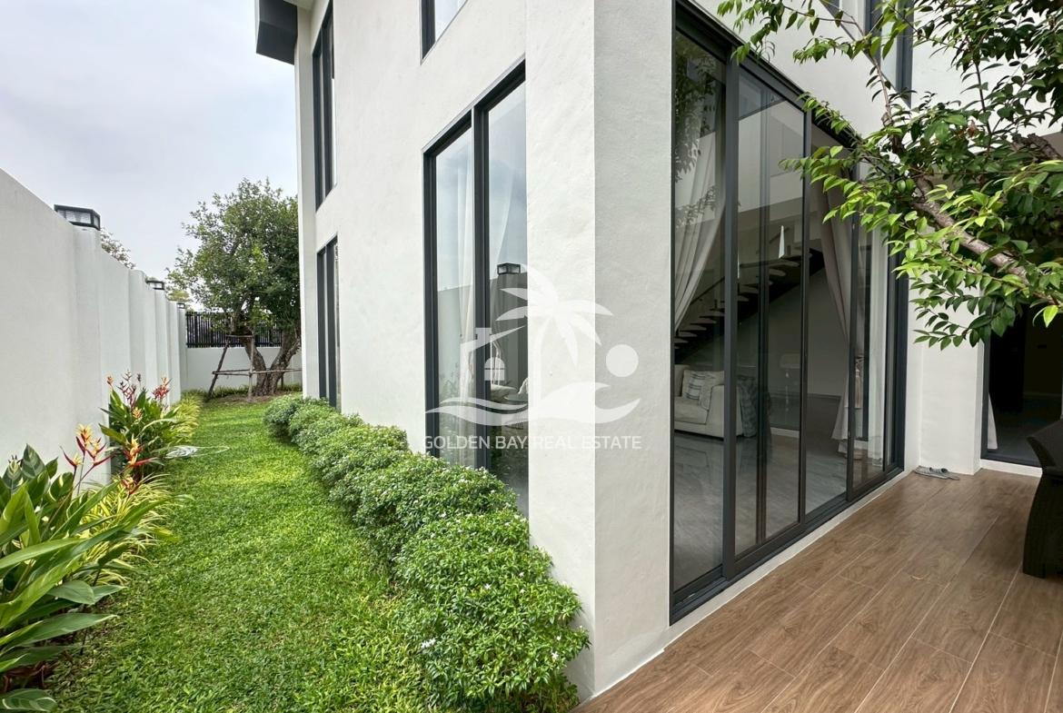 Private Pool Villa Mabprachan Lake – East Pattaya