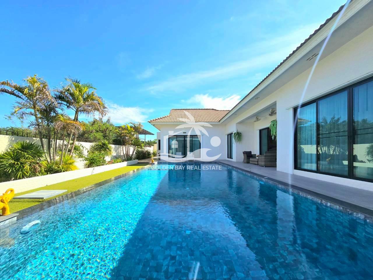 Santa Maria – East Pattaya