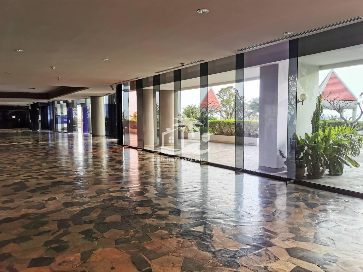 Jomtien Plaza – Jomtien