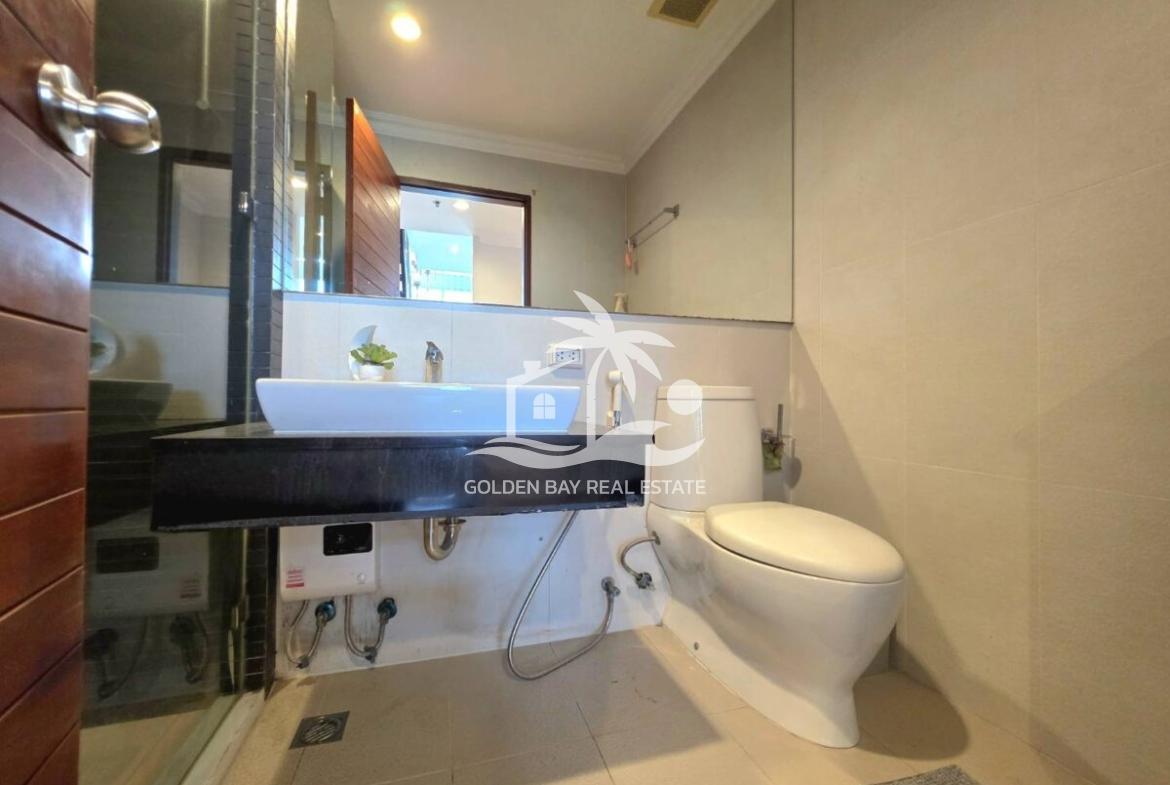The Axis Condominium – Pratumnak Hill
