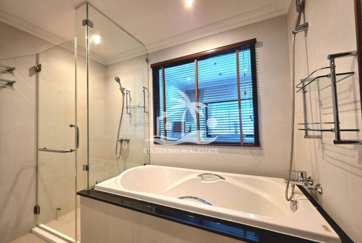 The Axis Condominium – Pratumnak Hill