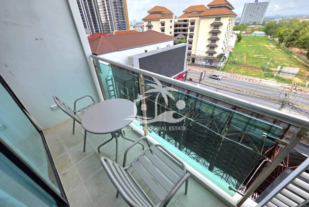The Axis Condominium – Pratumnak Hill