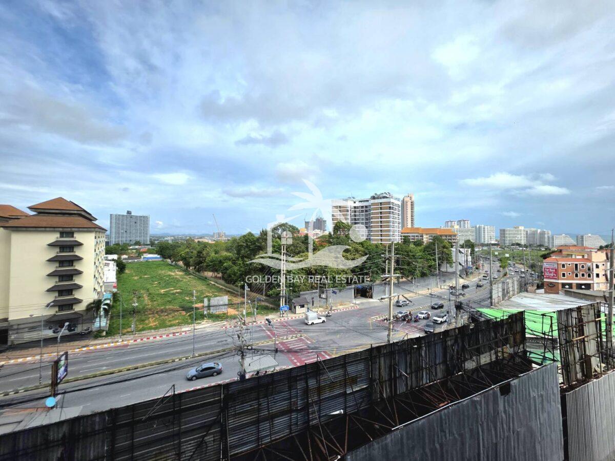 The Axis Condominium – Pratumnak Hill