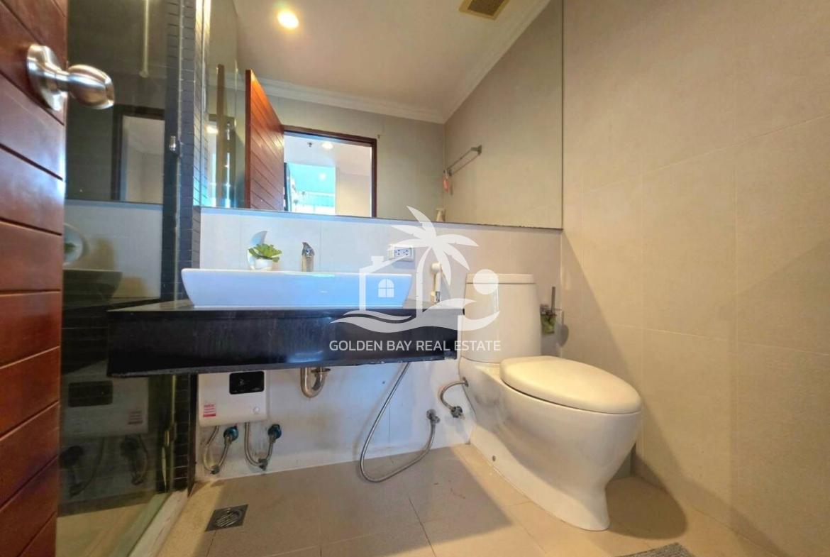 The Axis Condominium – Pratumnak Hill