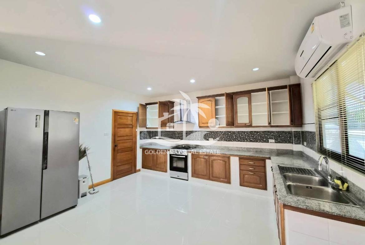 Private Pool Villa Mabprachan Lake – East Pattaya