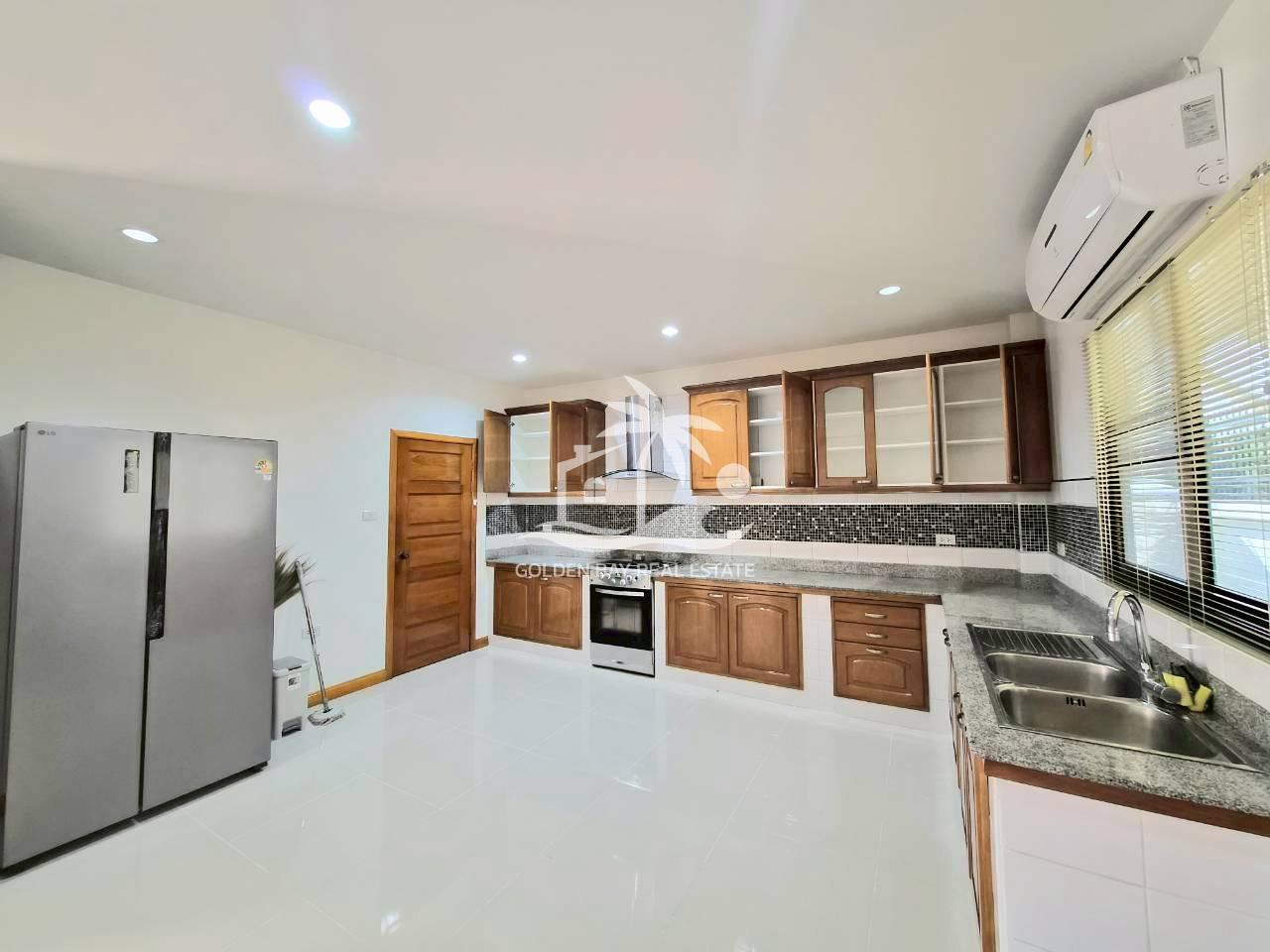 Private Pool Villa Mabprachan Lake – East Pattaya