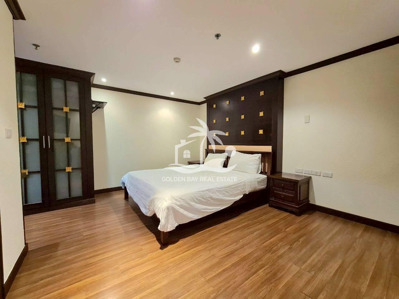 Nirvana Place – Pratumnak Hill