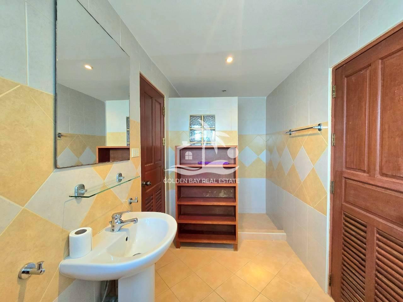 Ruamchok Condo View 2 – Pratumnak Hill