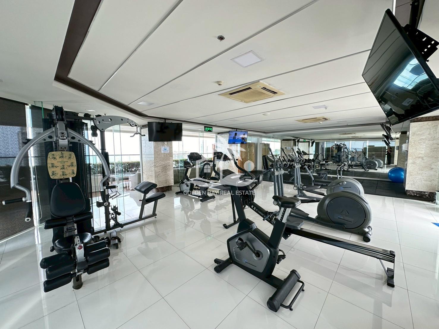 1 (16) The Peak Tower – Pratumnak Hill