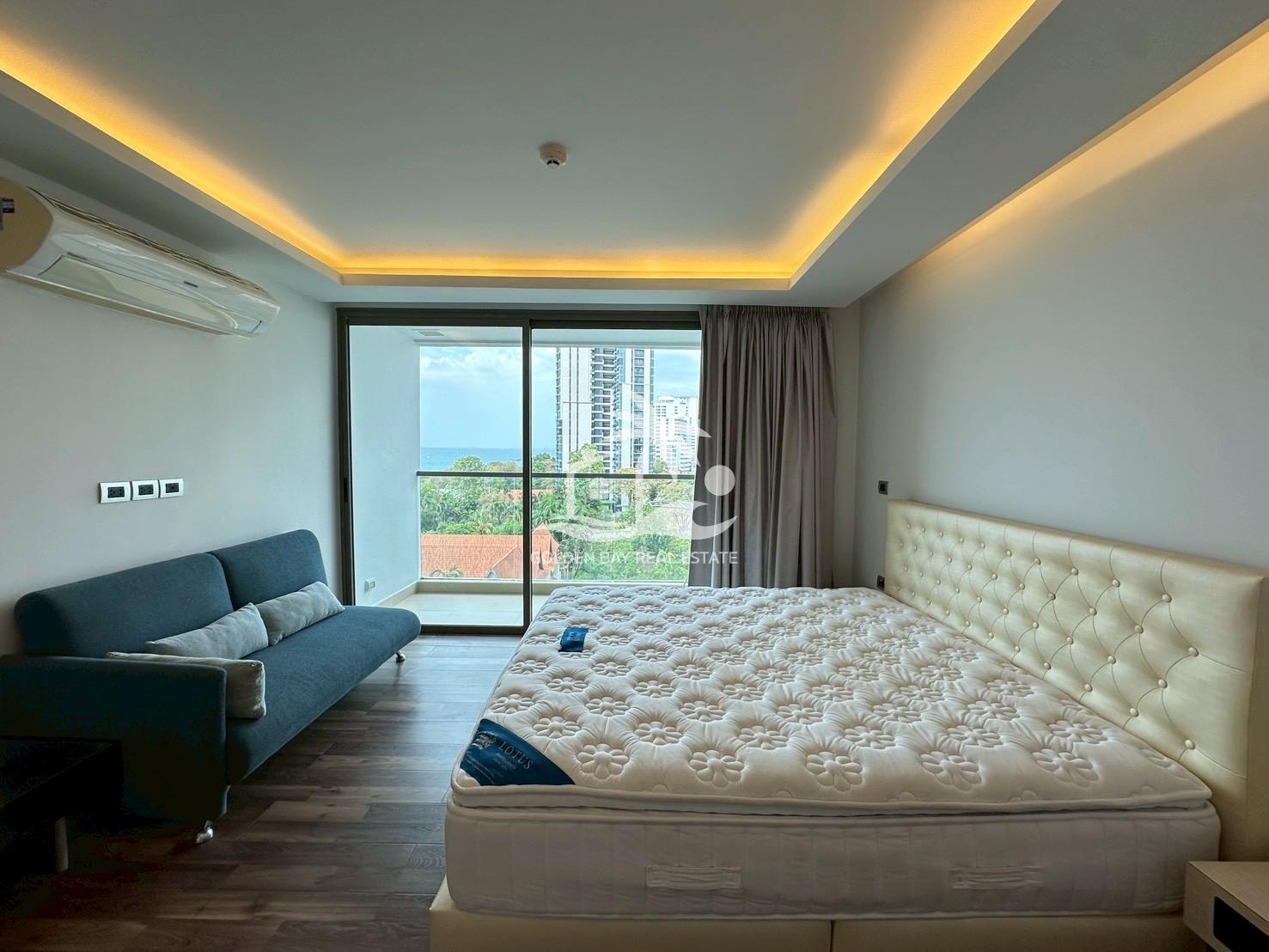 1 (18) The Peak Tower – Pratumnak Hill