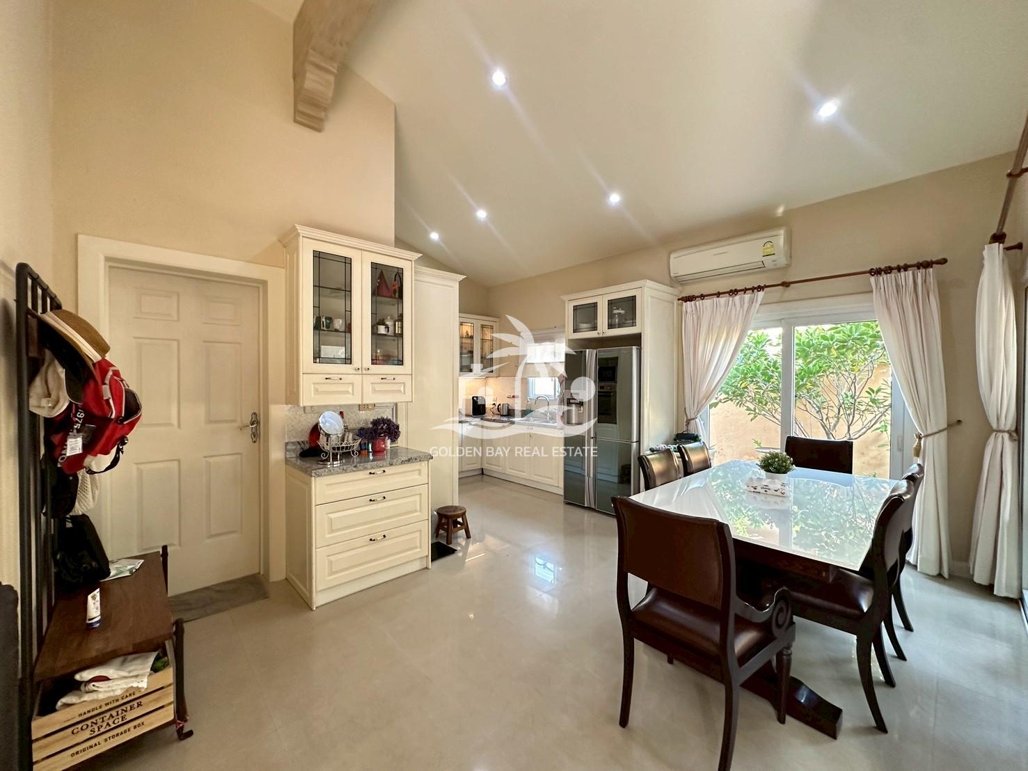 1 (22) Silk Road Place – East Pattaya